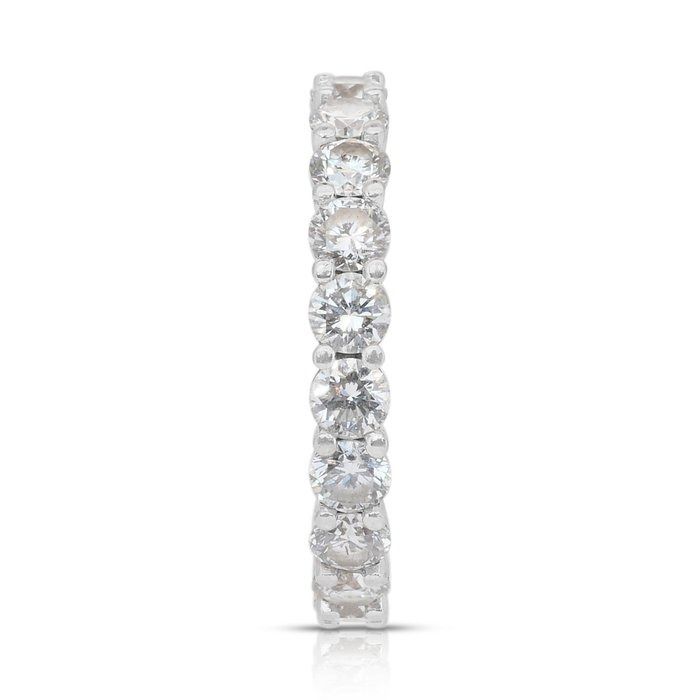Brilliant 2.32ct Diamonds Band Ring in 18k White Gold - IGI Certified