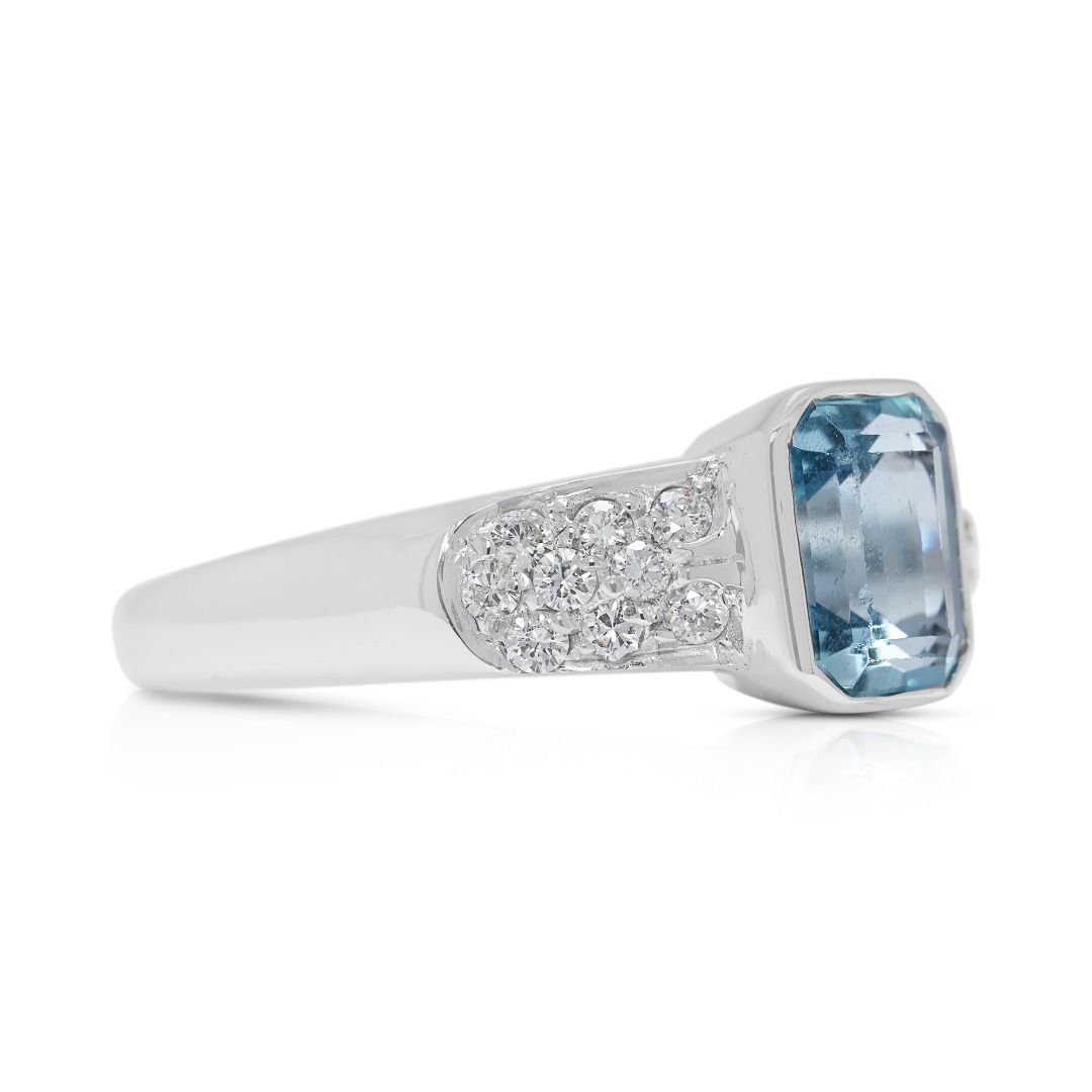Captivating 1.18ct Aquamarine & Natural Diamond Ring in 18K White Gold