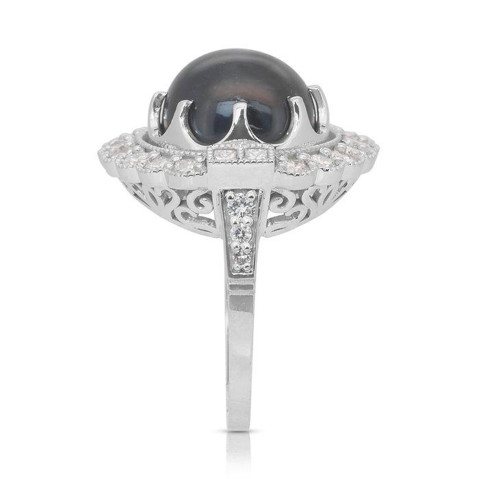 Captivating 14.00ct Sapphire and Diamonds Cocktail Ring in 18k White Gold - GIA Certified