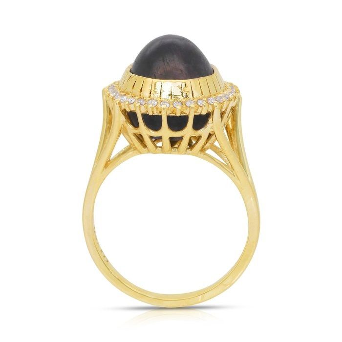 Captivating 14.74ct Sapphire and Diamonds Cocktail Ring in 18k Yellow Gold - GIA Certified