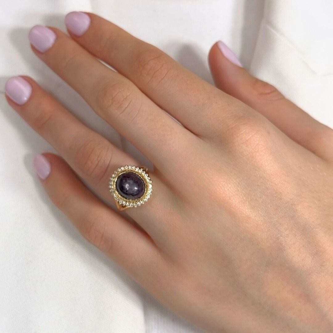 Captivating 14.74ct Sapphire and Diamonds Cocktail Ring in 18k Yellow Gold - GIA Certified