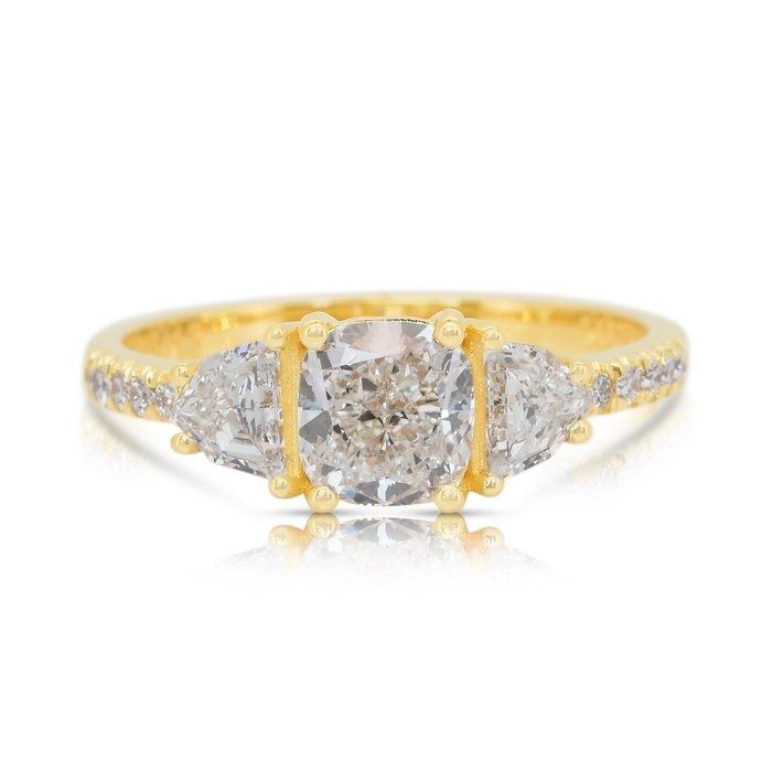 Captivating 1.62ct Diamonds 3-Stone Ring in 18k Yellow Gold - IGI Certified