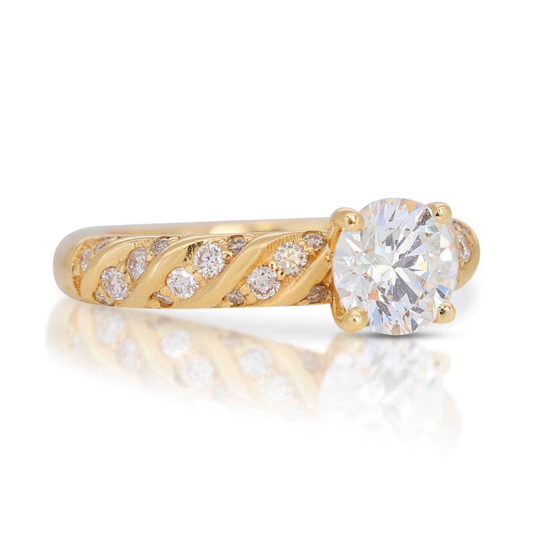 Captivating 18K Yellow Gold Diamond Ring with 0.78ct Round Brilliant Natural Diamond
