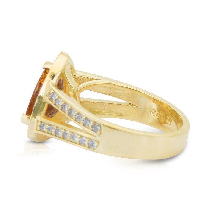 Captivating 2.61ct Beryl and Diamonds Cocktail Ring in 14k Yellow Gold - GIA Certified