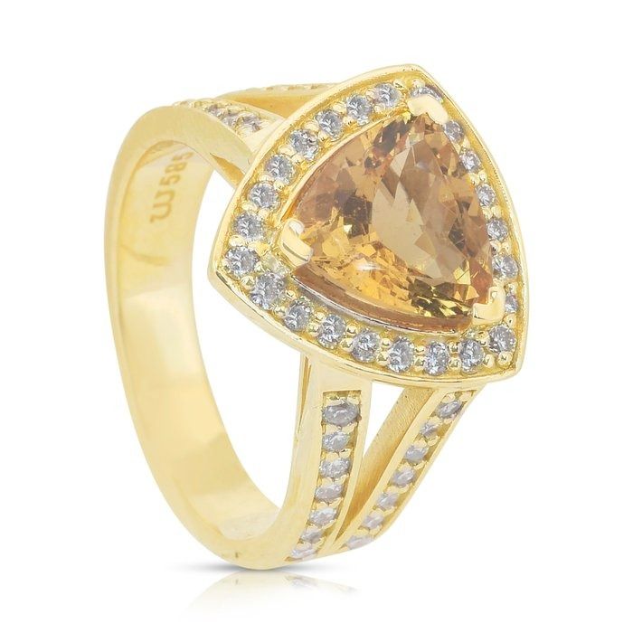Captivating 2.61ct Beryl and Diamonds Cocktail Ring in 14k Yellow Gold - GIA Certified