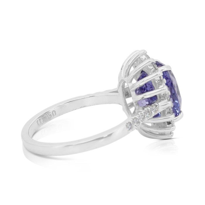 Captivating 5.57ct Sapphire and Diamonds Cluster Ring in 18k White Gold - IGI Certified