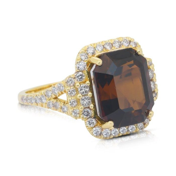 Captivating 8.88ct Tourmaline and Diamonds Cocktail Ring in 18k Yellow Gold - GIA Certified