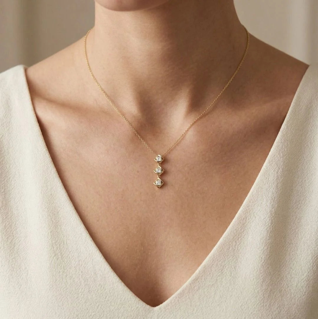 Chic 0.36ct Princess-Cut Diamond Pendant in 18K Yellow Gold