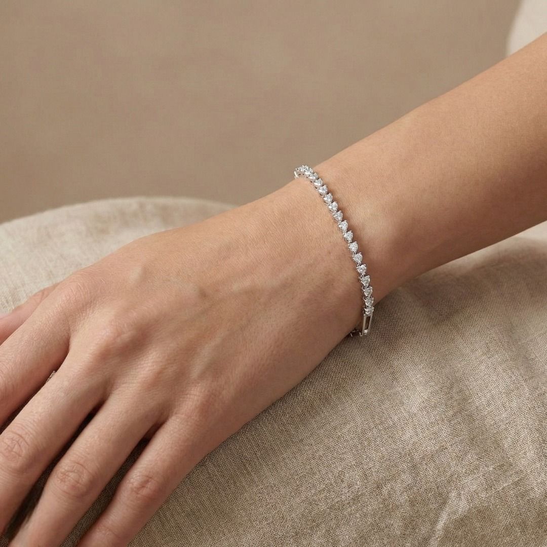 Chic 0.40ct Natural Diamond Infinity Link Bracelet in 18k White Gold