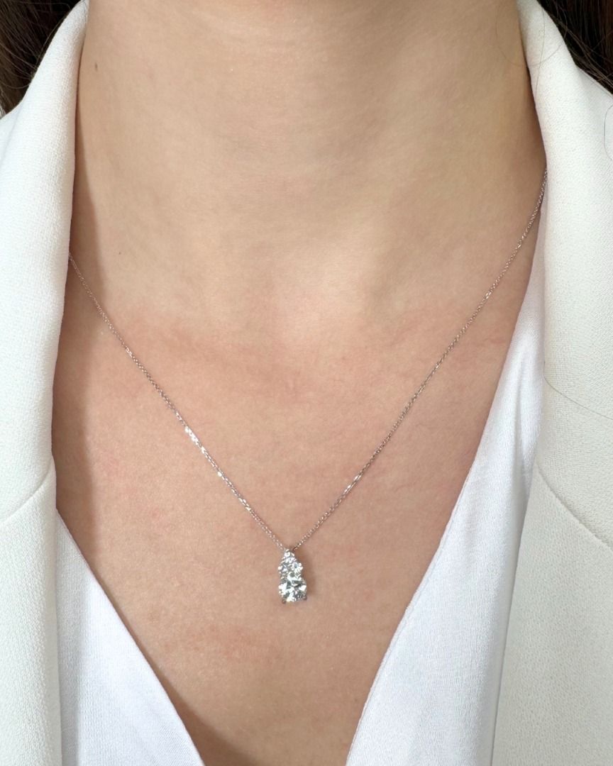 Classic 0.74ct Diamonds Necklace with Pendant in 18k White Gold - IGI Certified