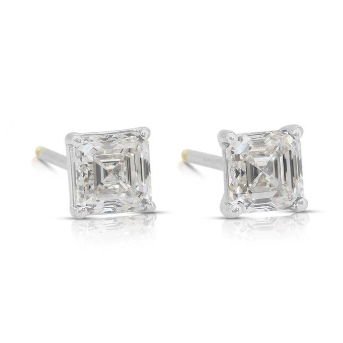 Classic 1.61ct Diamonds Stud Earrings in 18k White Gold - IGI Certified