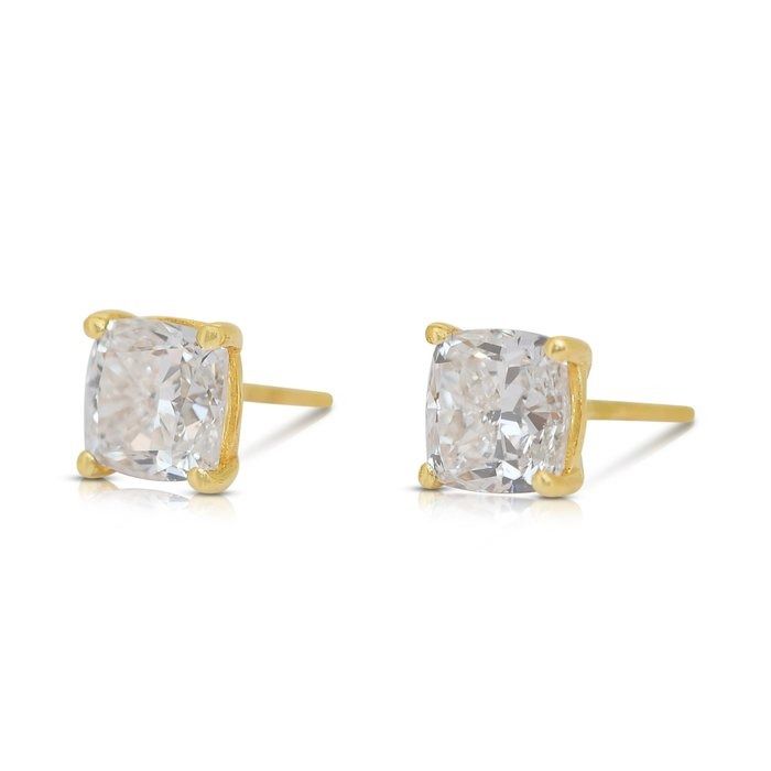 Timeless 3.02ct Diamonds Stud Earrings in 18k Yellow Gold - IGI Certified