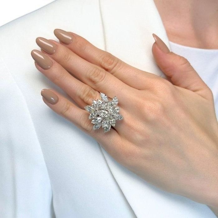 Dazzling 10.80ct Diamonds Cocktail Ring in 18k White Gold - IGI Certified