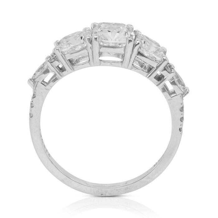 Dazzling 2.47ct Diamonds Ring in 18k White Gold - IGI Certified
