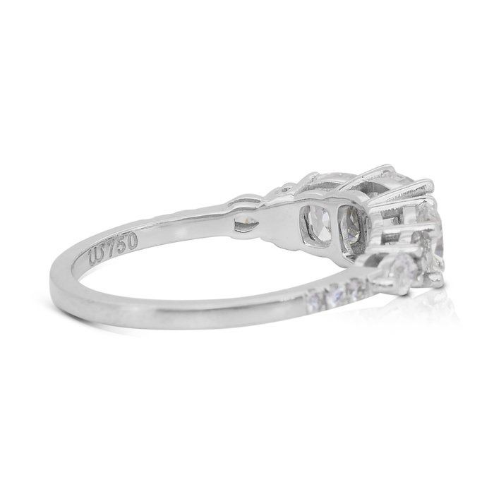 Dazzling 2.47ct Diamonds Ring in 18k White Gold - IGI Certified