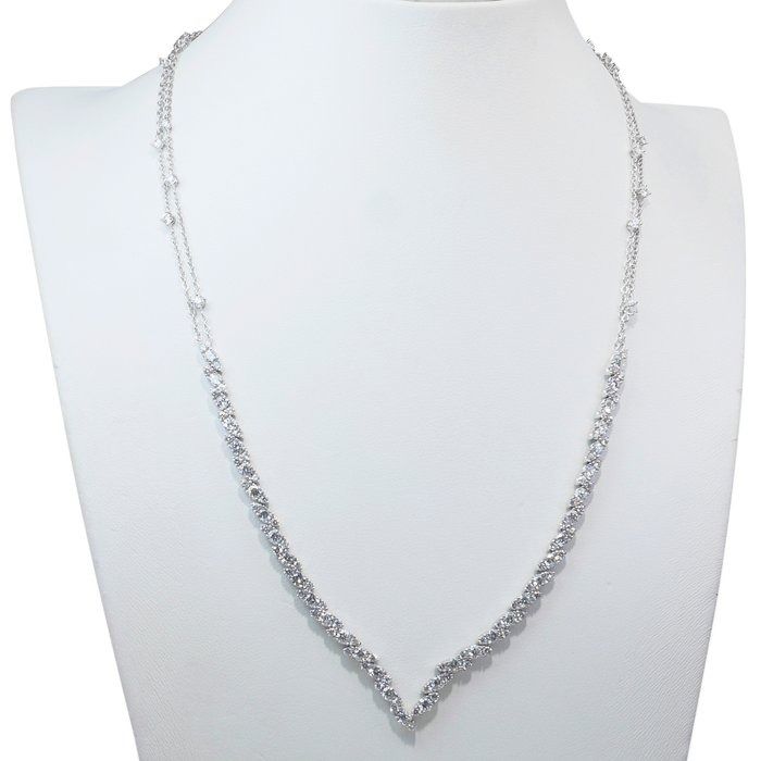 Dazzling 3.38ct Diamonds Necklace in 18k White Gold - IGI Certified