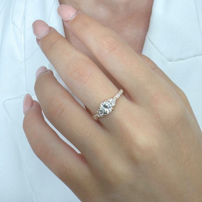 Elegant 0.88ct Diamonds Pave Ring in 18k Rose Gold - IGI Certified