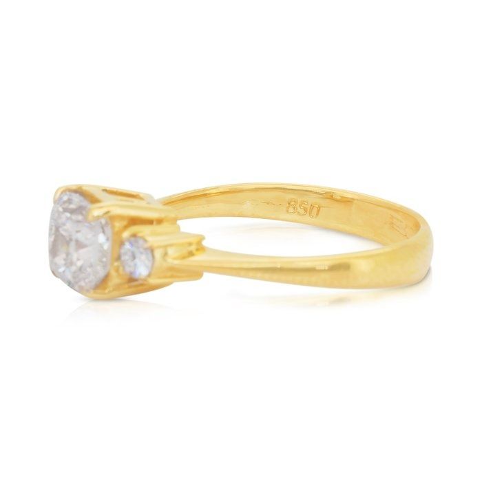 Elegant 1.35ct Diamonds 3-Stone Ring in 18k Yellow Gold - IGI Certified