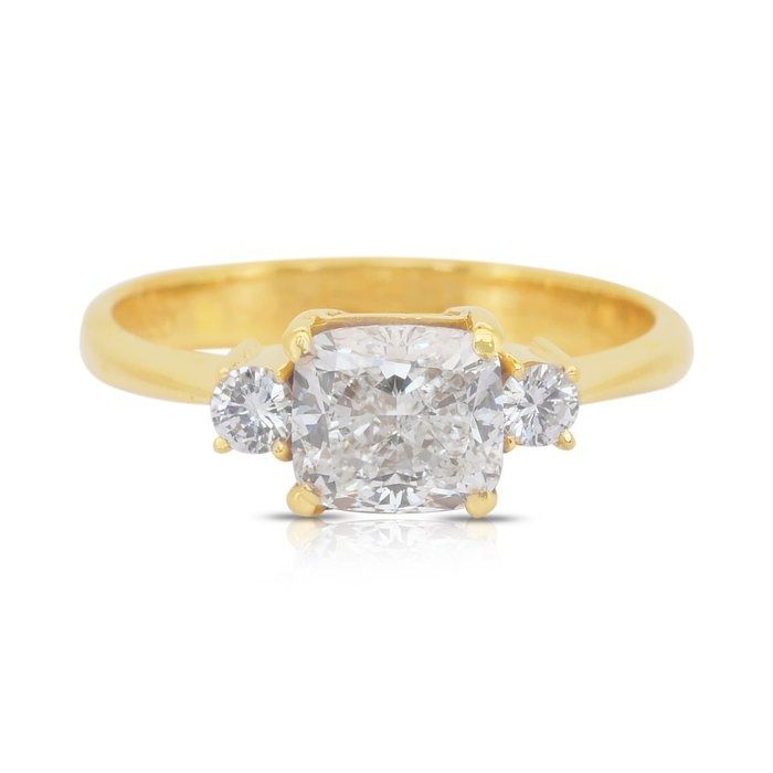Elegant 1.35ct Diamonds 3-Stone Ring in 18k Yellow Gold - IGI Certified