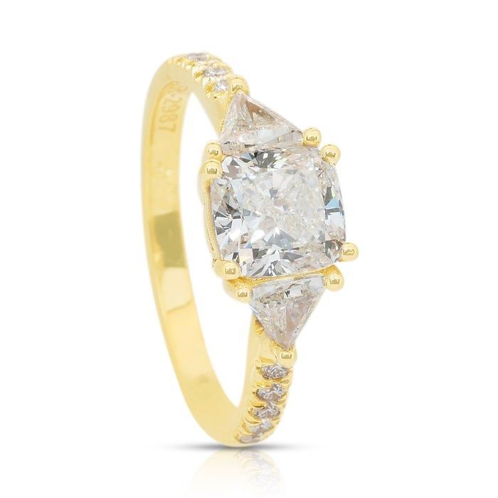 Elegant 2.57ct Diamonds 3-Stone Ring in 18k Yellow Gold - IGI Certified
