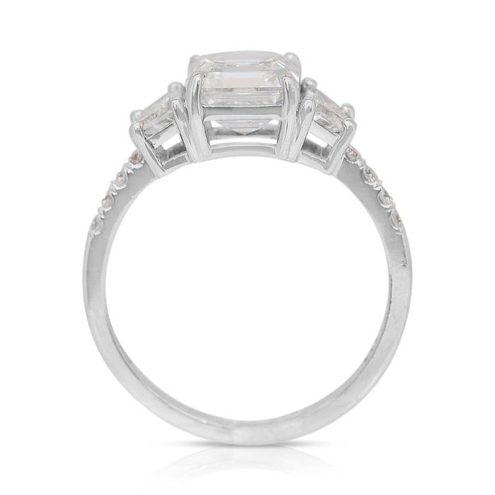 Elegant 2.63ct Diamonds 3-Stone Ring in 18k White Gold - GIA Certificate