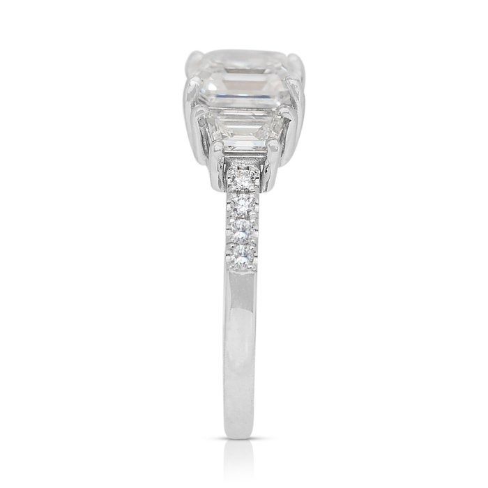 Elegant 2.63ct Diamonds 3-Stone Ring in 18k White Gold - GIA Certificate