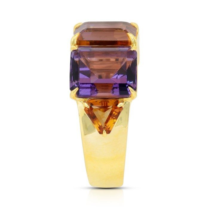 Enchanting 21.02ct Citrine, Amethysts, and Quartzs Ring in 18k Yellow Gold - IGI Certified