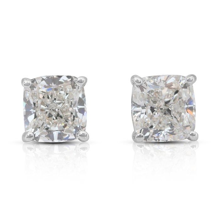 Exquisite 2.02ct Diamonds Stud Earrings in 18k White Gold - IGI Certified