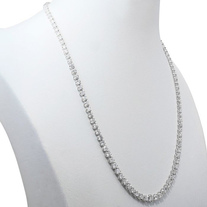 Exquisite 7.30ct Natural Diamonds Necklace in 18k White Gold - IGI Certified