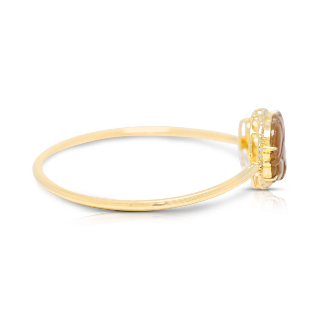 Exquisite Honey Yellow Jade with 0.42ct Diamonds Bangle in 18K Yellow Gold