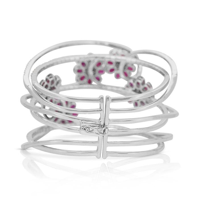 Fascinating 14.60ct Rubies and Diamonds Bracelet in 18k White Gold - IGI Certified