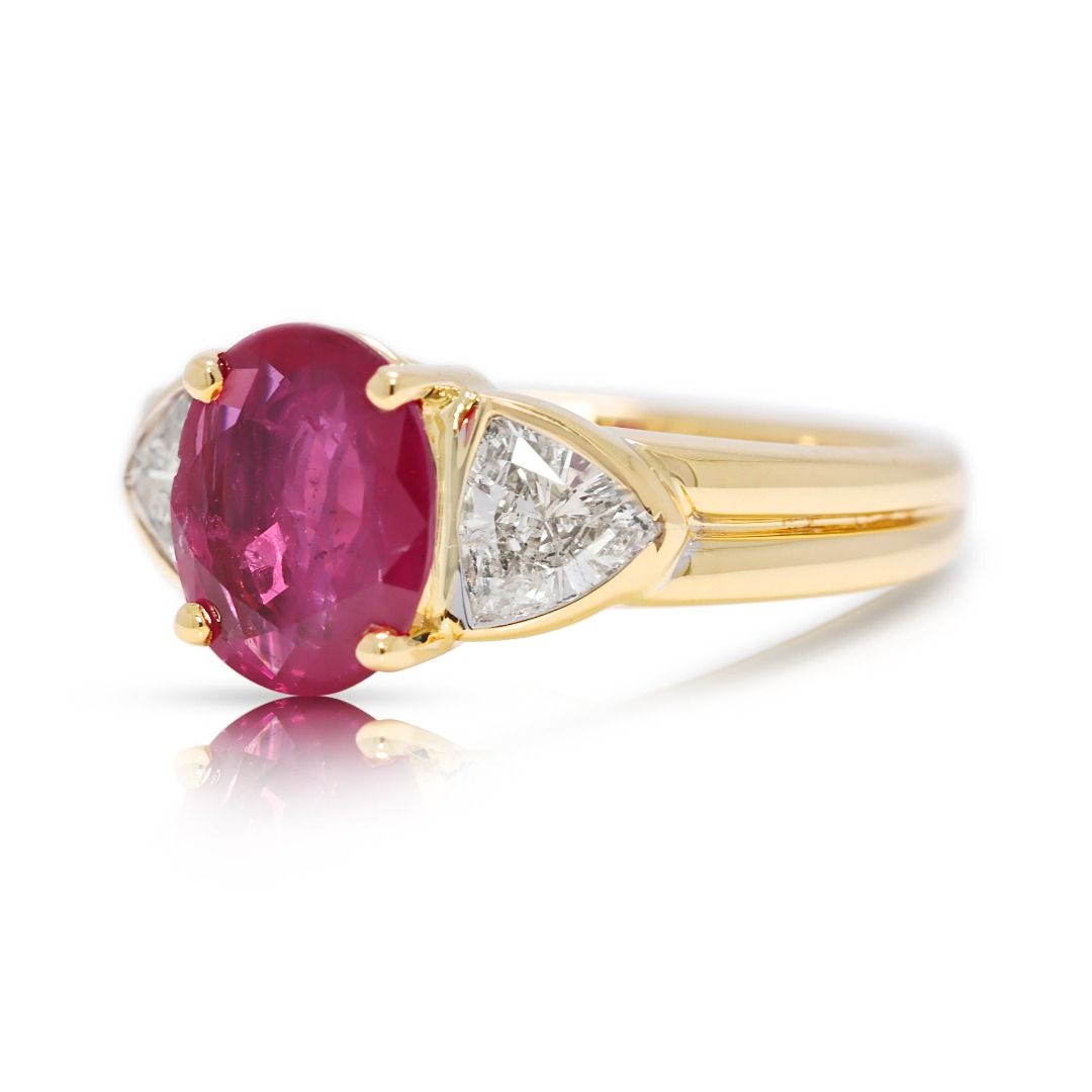 Fiery 2.18ct Ruby & Trillion Diamond Ring in 18K Yellow Gold