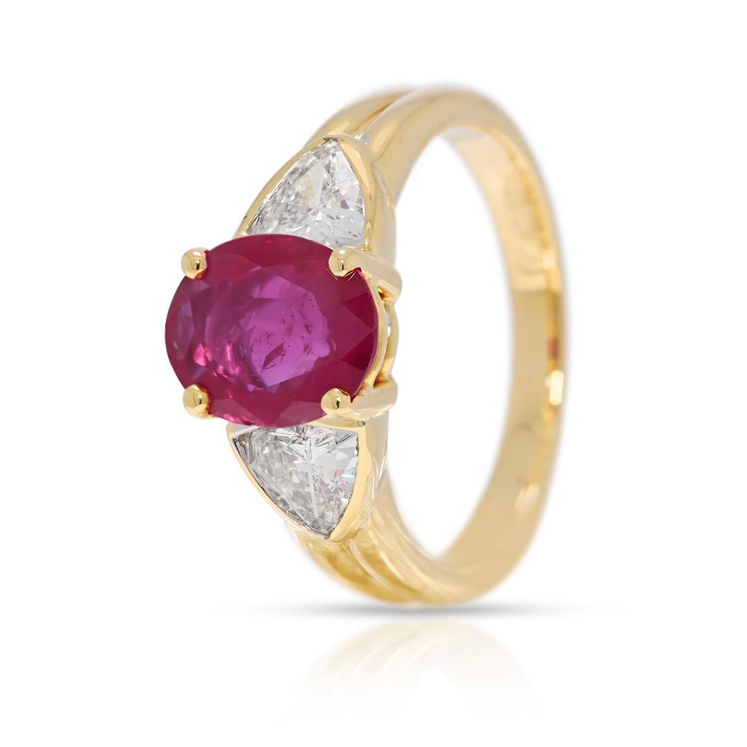 Fiery 2.18ct Ruby & Trillion Diamond Ring in 18K Yellow Gold