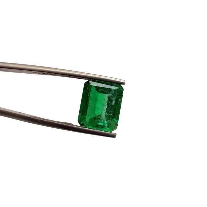 GIA Certified 3.00ct Octagonal-Shaped Emerald Gemstone