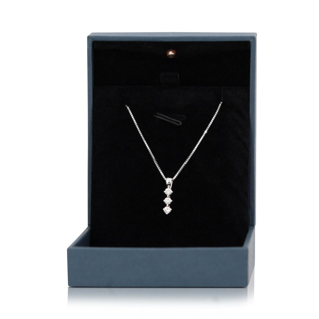 Gorgeous 0.25ct Natural Diamond 3-stone Pendant in 18K White Gold (Chain not Included)