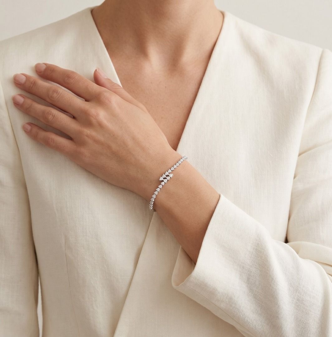 Anmutiges Armband mit 0,72 Karat natürlichen Diamanten im Brillantschliff in 18K Weißgold