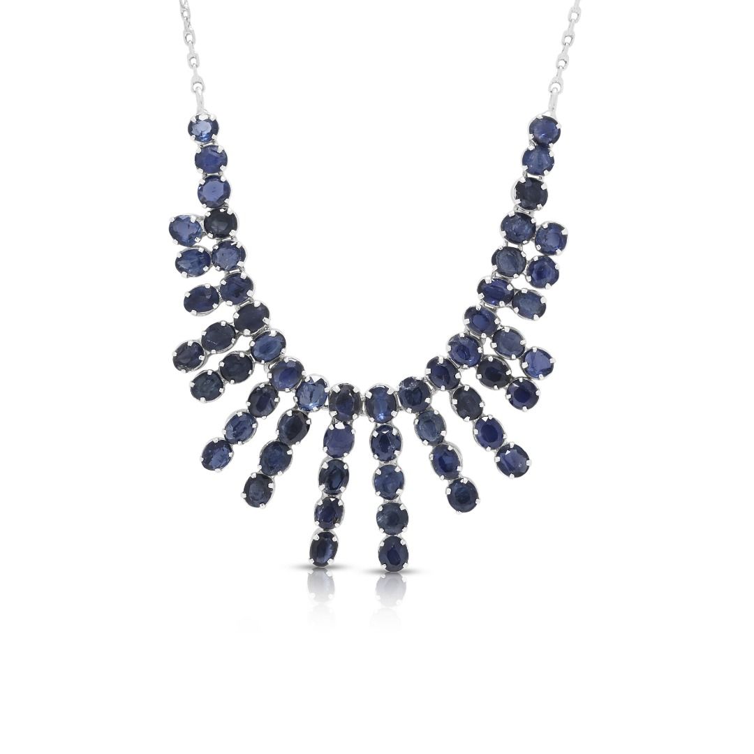 Graceful 2.24ct Sapphire Necklace in 18K White Gold