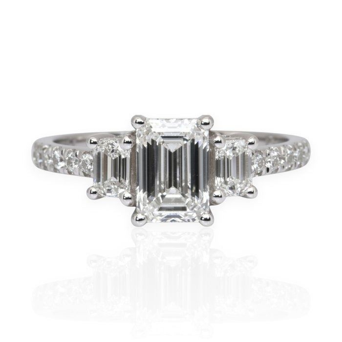 IGI & GIA Certified 1.50ct Diamonds 3-Stone Ring in 18k White Gold