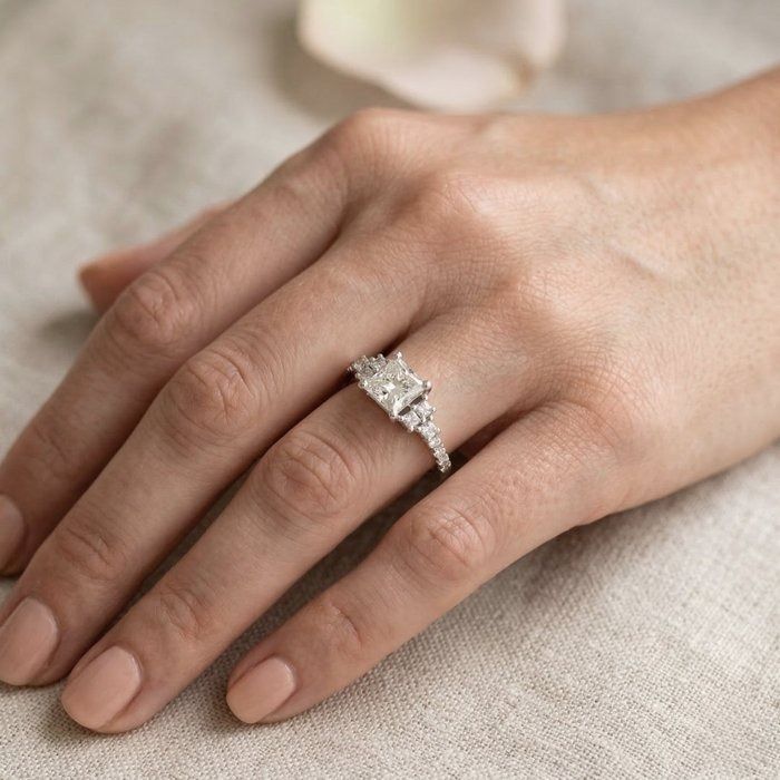 IGI Certified 0.97ct Diamonds Pave Ring in 18k White Gold