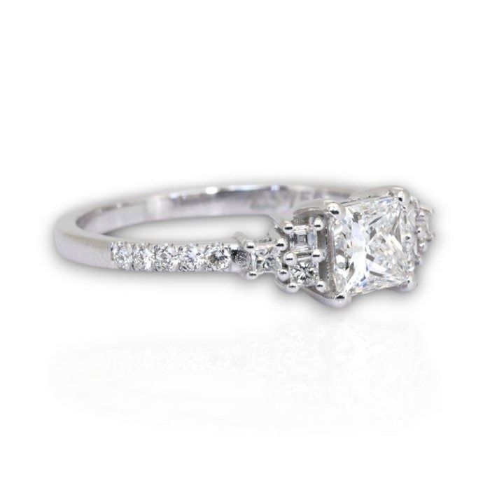 IGI Certified 0.97ct Diamonds Pave Ring in 18k White Gold