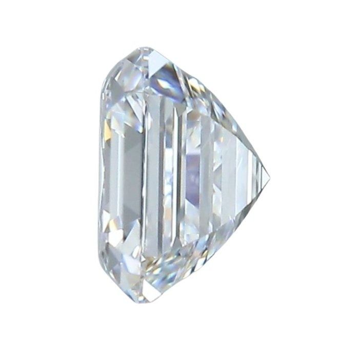 IGI Certified 1.02ct Square Emerald Diamond