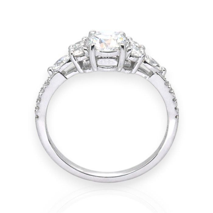 IGI Certified 1.08ct Diamonds Cluster Ring in 18k White Gold