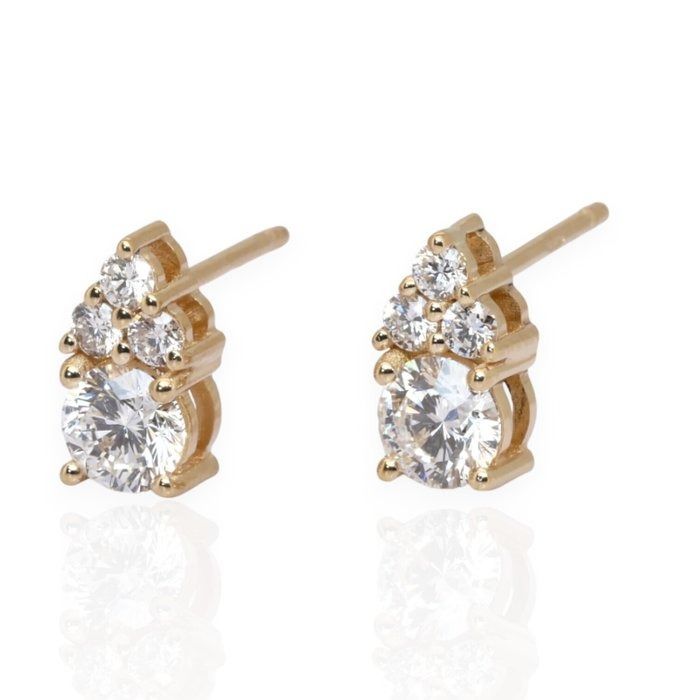 IGI Certified 1.31ct Diamonds Earrings in 18k Yellow Gold