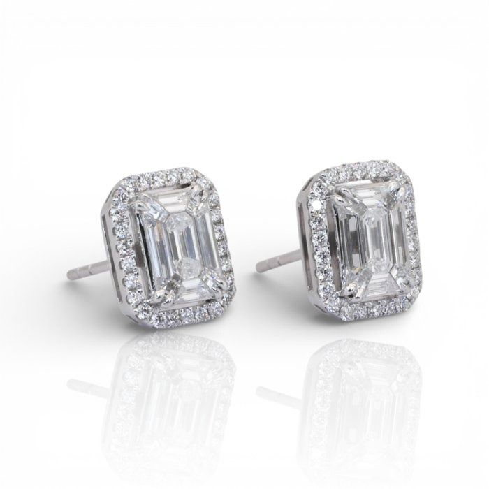 IGI Certified 1.32ct Diamonds Stud Earrings in 18k White Gold