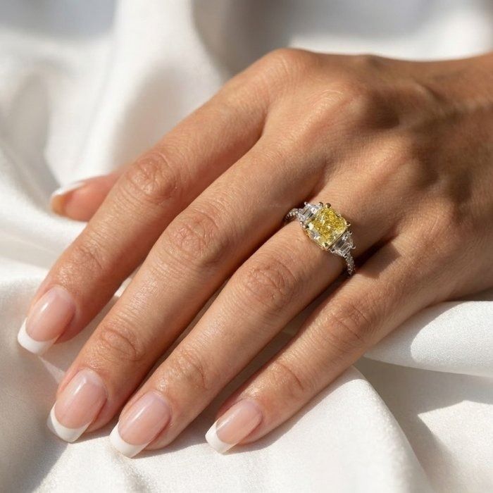 IGI Certified 1.44ct Diamonds Cluster Ring in 18k White & Yellow Gold