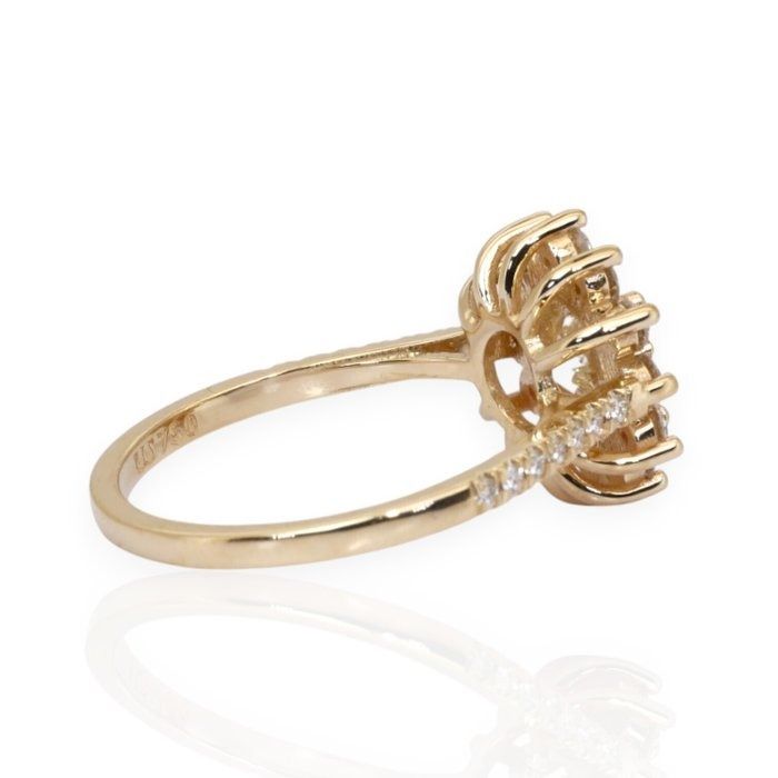 IGI Certified 1.59ct Diamonds Cluster Ring in 18k Yellow Gold