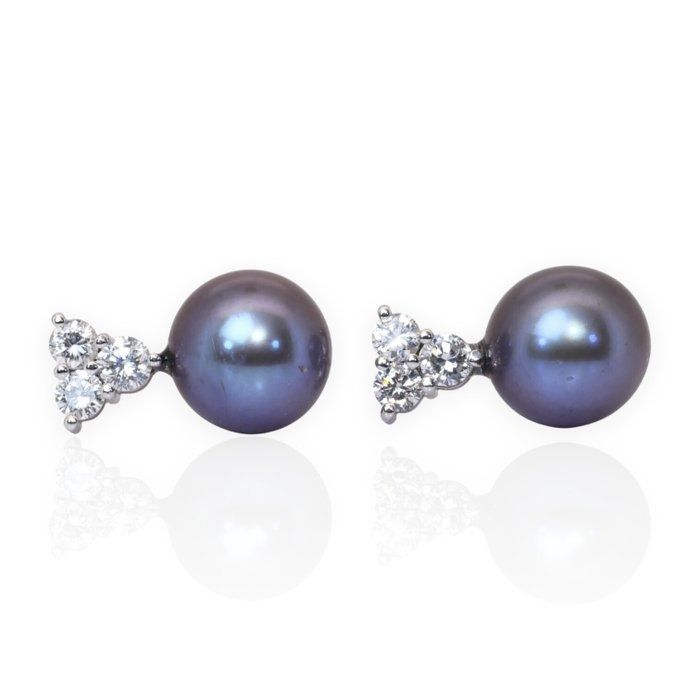 IGI Certified 17.50ct Fresh Water Cultured Pearls and Diamonds Earrings in 18k White Gold