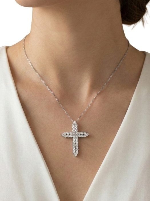 IGI Certified 2.08ct Diamonds Necklace with Cross Pendant in 18k White Gold