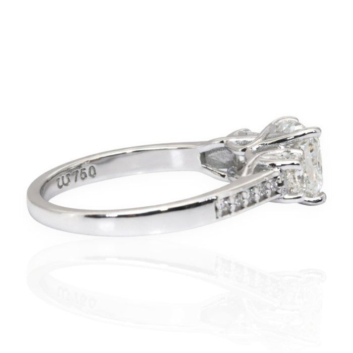 IGI Certified 2.20ct Diamonds 3-Stone Ring in 18k White Gold