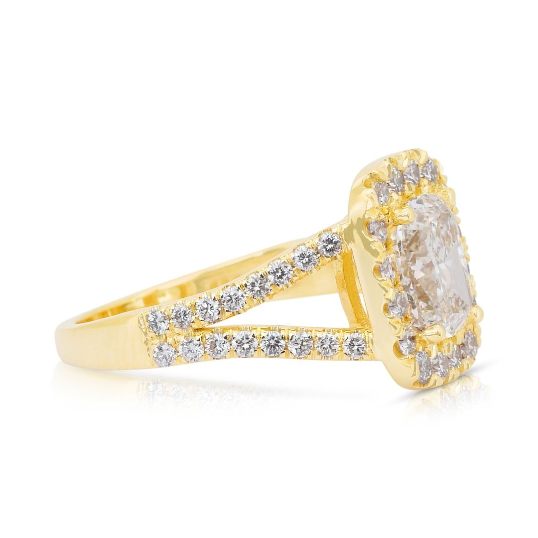 IGI Certified 2.43ct Diamonds Halo Ring in 18k Yellow Gold
